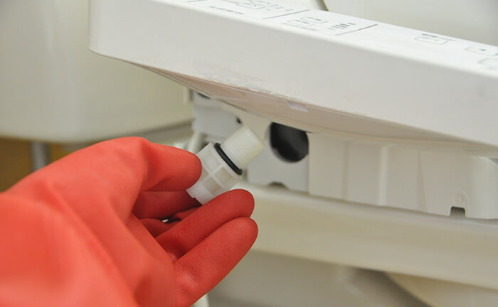 水抜栓を交換する