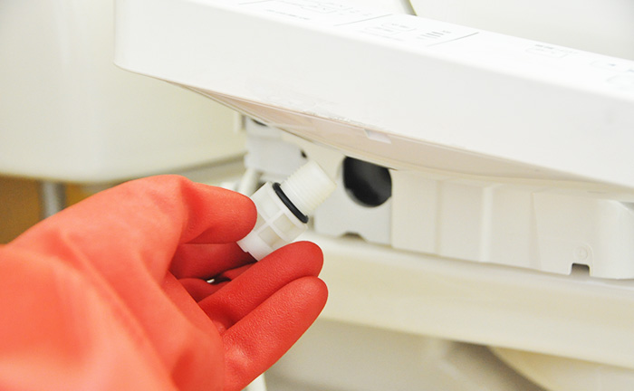 自分でINAXのシャワートイレを修理するには？